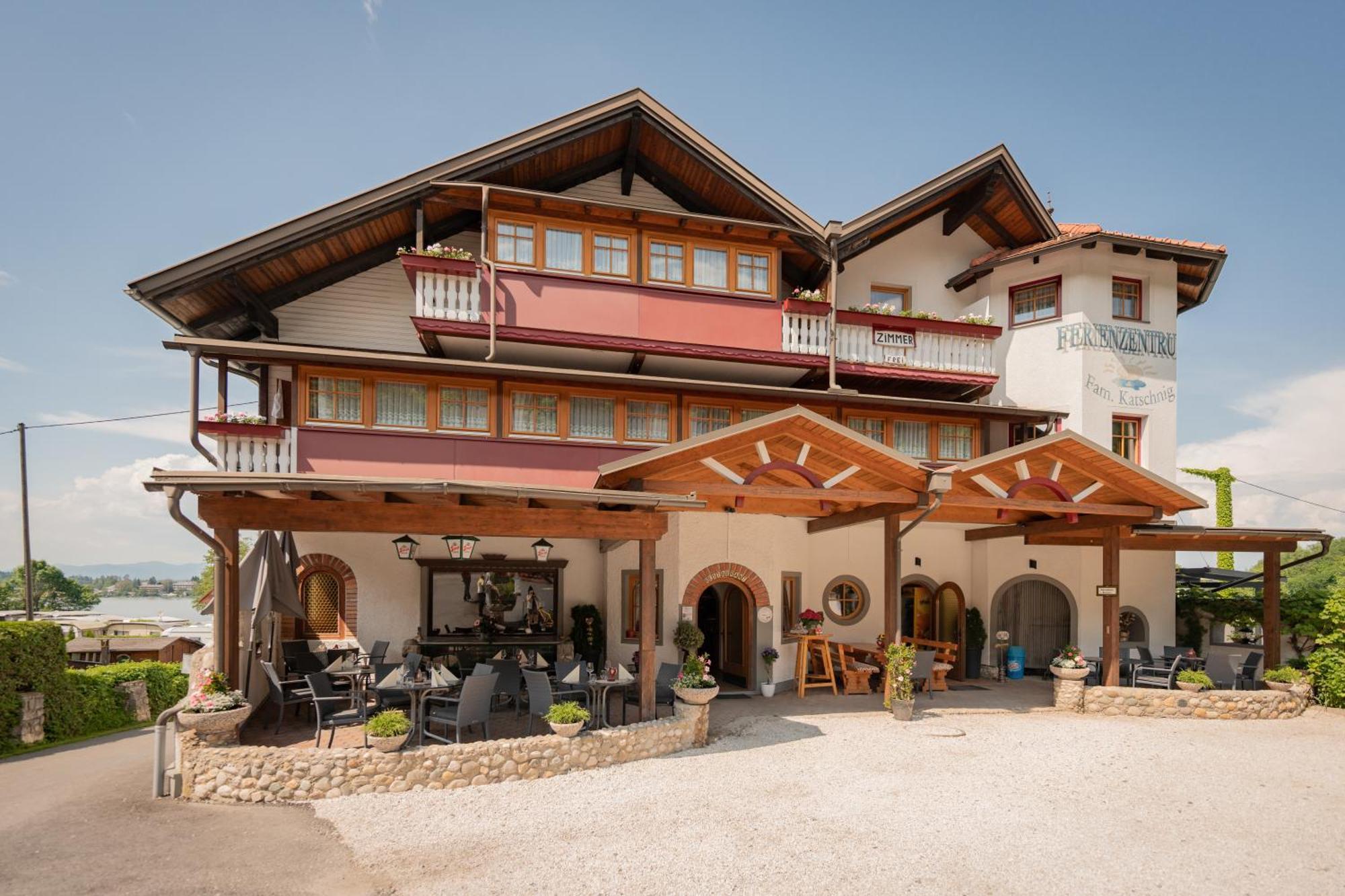 Seegasthof Katschnig Gmbh Unterburg am Klopeiner See Exteriör bild